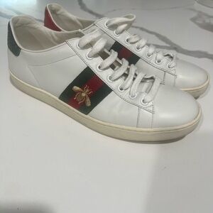 Gucci White Sneakers with Red and Green Stripes